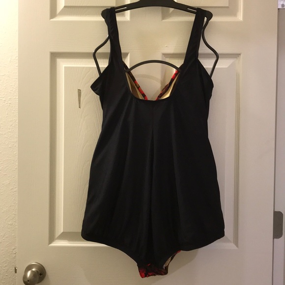 π SwimSuit ONE PIECE - Picture 4 of 7